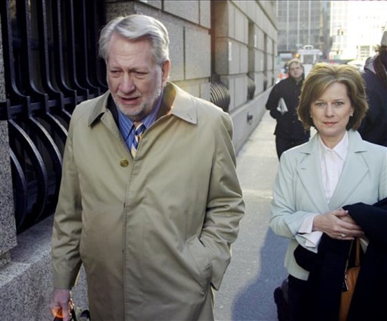 Former WorldCom Bernard Ebbers and his wife, Kristie, arrive at federal court in Manhattan Friday. Ebbers is accused of directing an $11 billion accounting fraud.