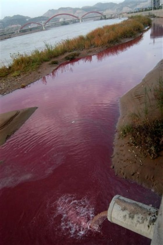 CHINA YELLOW RIVER POLLUTION