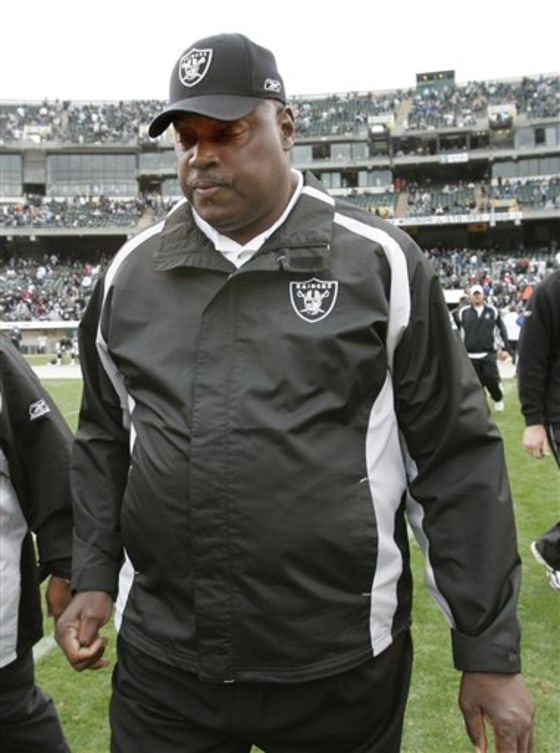 WINLESS RAIDERS FOOTBALL