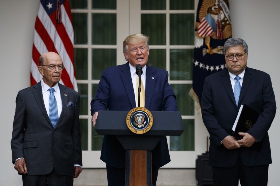 Image: Donald Trump, William Barr, Wilbur Ross