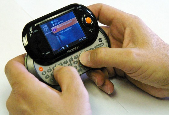 Sony targets teens with all-in-one Mylo