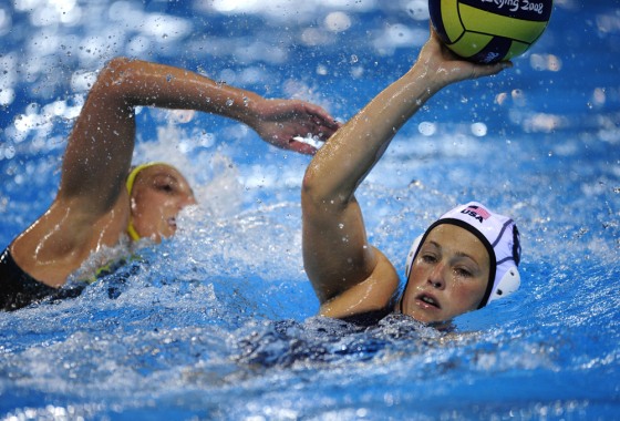 Image: Jessica Steffens  from the US vies with Australian Melissa Rippon