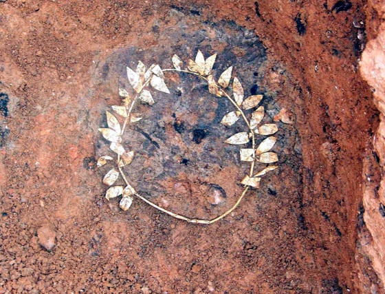 Image: Gold wreath
