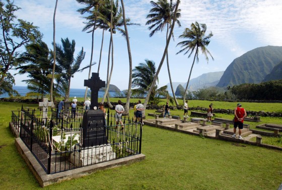 Image: The grave of Father Damien