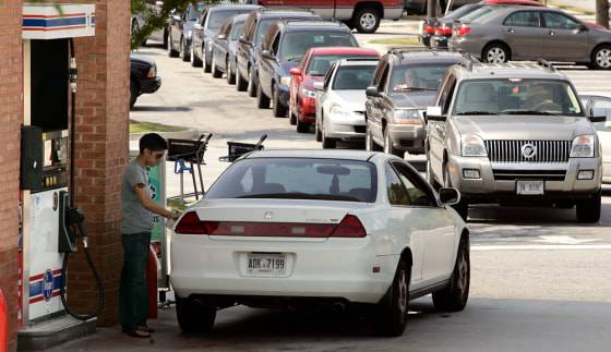 Image: Gas shortage, Kroger fuel station in Lilburn