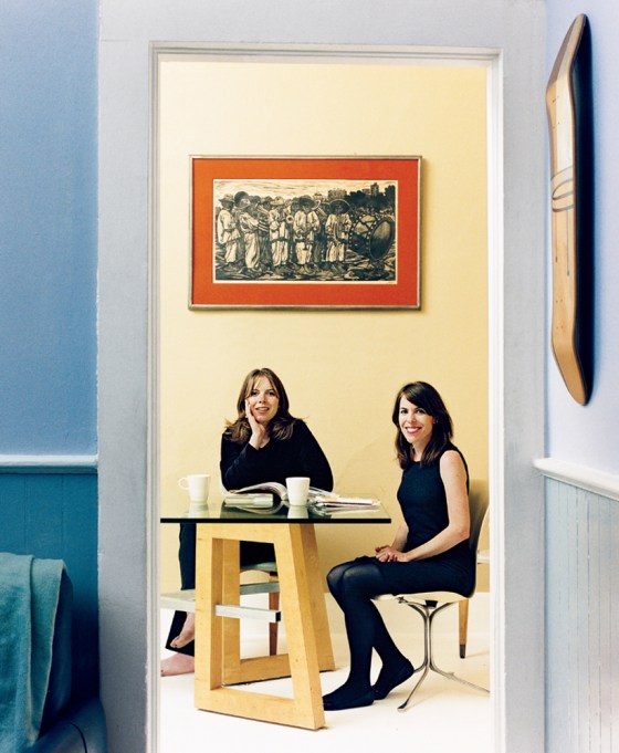 Joanna and her sister in Michael and Sabrina's San Francisco apartment.
