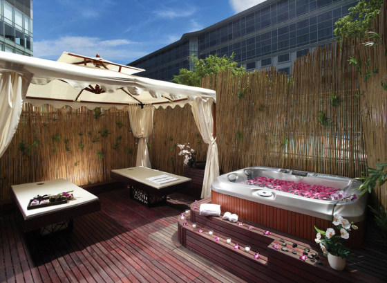 Image: Regal Airport Hotel