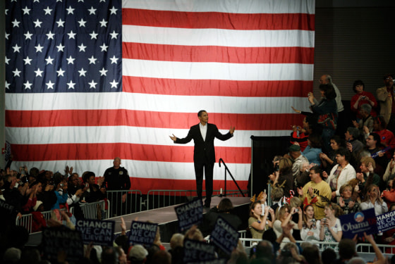Image: U.S. Democratic presidential candidate Obama addresses a rally in Des Moines.