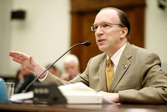 StuartBowen, Jr., Special Inspector General for Iraqi Reconstruction, during a House Foreign Affairs Committee hearing on Iraqi reconstruction, on Capitol Hill in Washington, D.C. 22 May 2007. Corruption within the Iraqi government is as bad as ever and has become a \"second insurgency\" threatening to undermine US and Iraqi efforts to build a stable democracy, Bowen said 04 October 2007. \"The tide of corruption continues to rise and the problem is as bad today as it‘s ever been,\" StuartBowen, the US State Department‘s special inspector for reconstruction in Iraq, told a congressional panel.