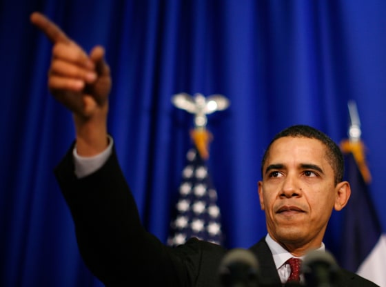 Democratic presidential candidate Obama attends news conference in Waterloo