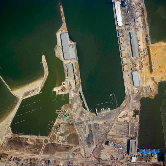 Image: port at Gulfport Mississippi