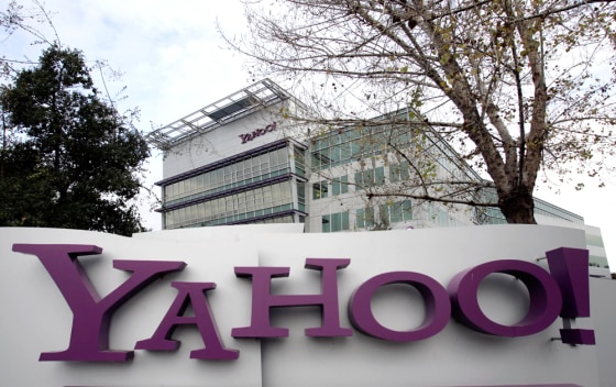 Microsoft makes unsolicited bid for Yahoo