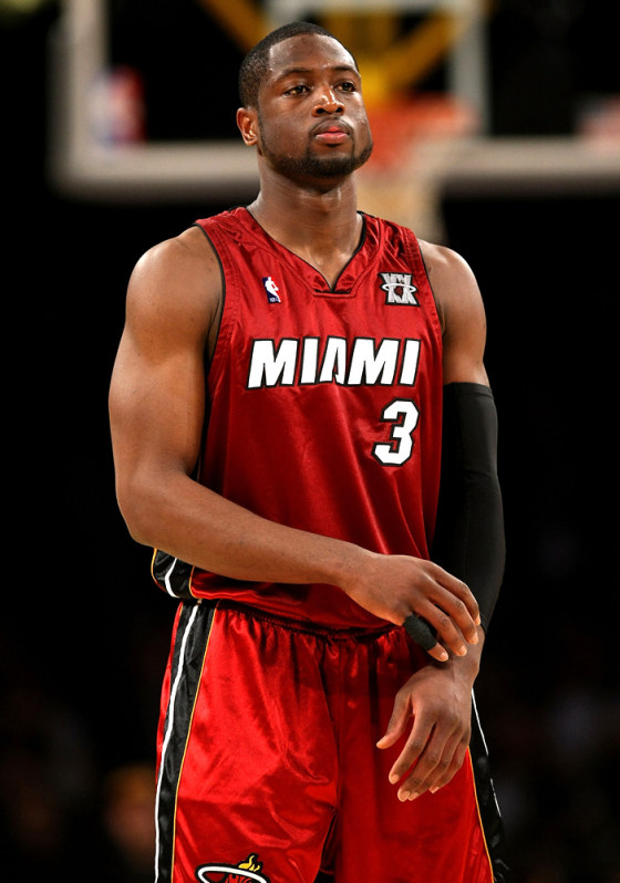 Wade s behind the scenes look at hoops team
