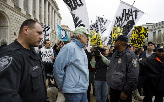Image: Police arrest an Iraq War demonstrator
