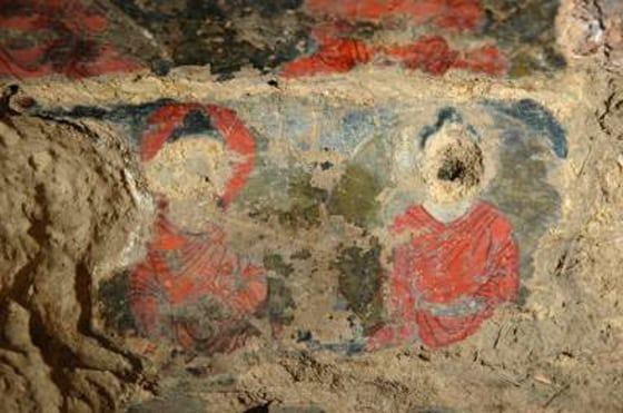 Image: Painting in cave