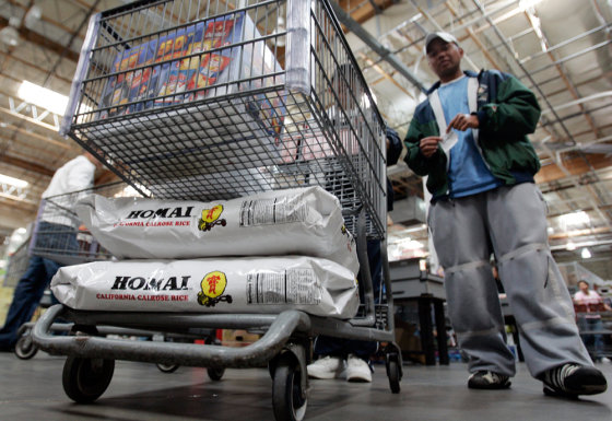 Image: Buying rice at Costco