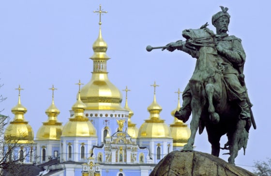 Image: A monument to Bohdan Khmelnytskyi, a central figure in Ukrainian history.