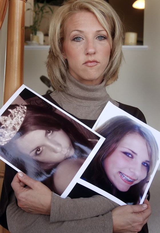 Image: Tina Meier holds two pictures of her daughter Megan