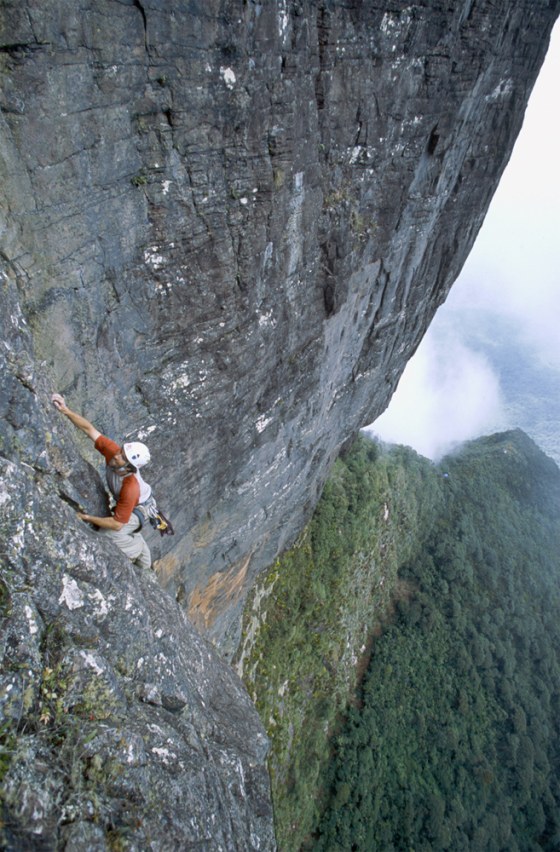 National Geographic correspondent Mireya Mayor joins a team of scientists and climbers, including field specialist Jesús Rivas, as they take on an unforgiving landscape, torrential downpours, food shortages and the ’ sheer walls in search of new species.