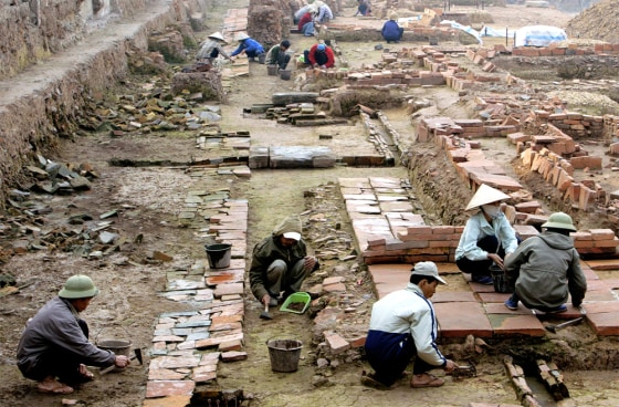 ARCHAEOLOGY DIG SITE