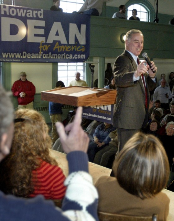 HOWARD DEAN TAKES QUESTION FROM VOTER AT TOWN HALL MEETING