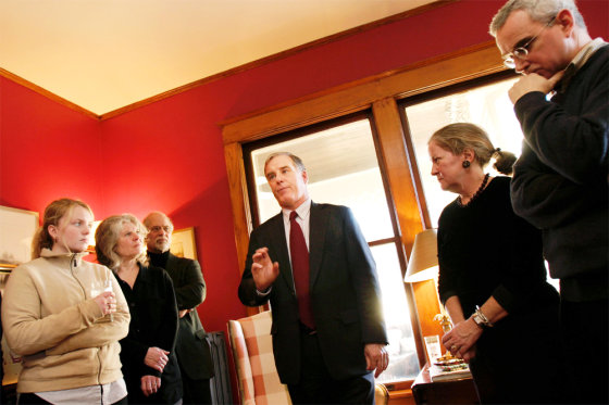 Dean Campaigns Across Iowa