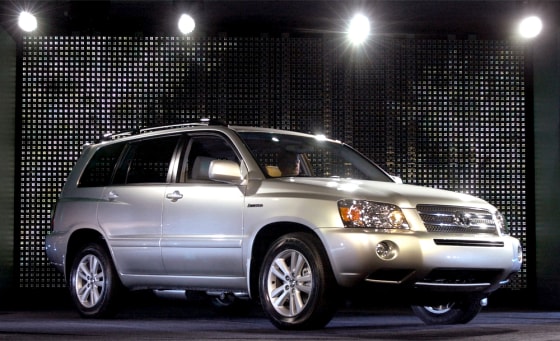 TOYOTA HYBRID HIGHLANDER