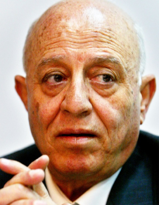 Ahmed Qorei Holds Talks To Win Support For A New Government