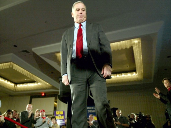 Governor Dean Rallies Supporters For New Hampshire Primary