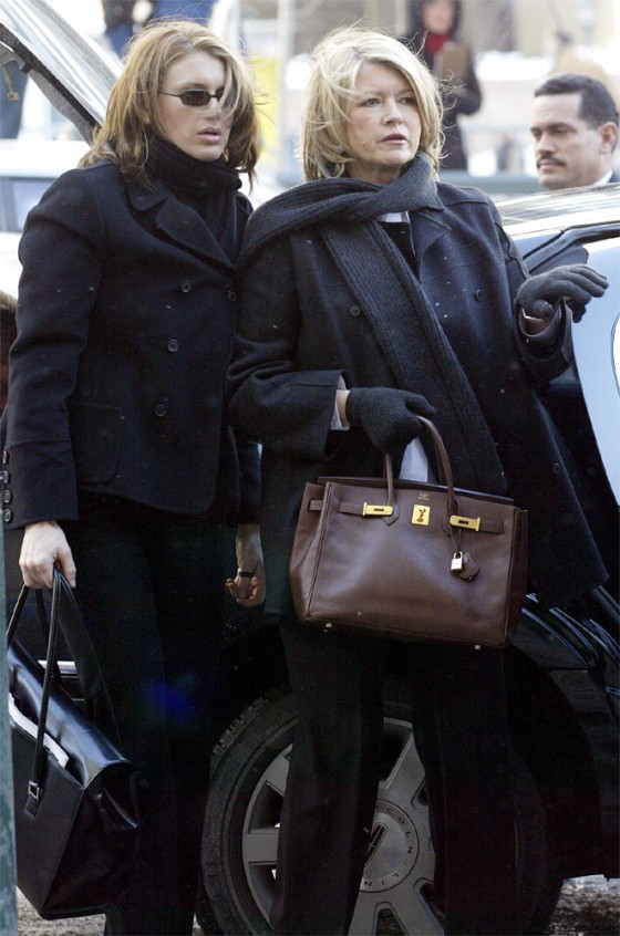 MARTHA STEWART ARRIVES WITH DAUGHTER ALEXIS AT COURT THURSDAY