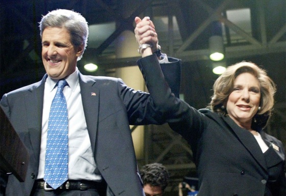 JOHN KERRY CELEBRATES SUPER TUESDAY ELECTION WINS WITH WIFE TERESA