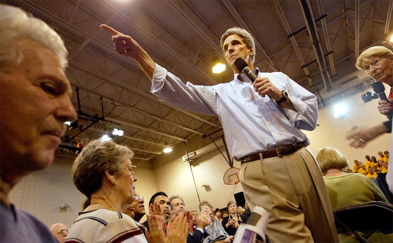 Kerry Campaign Swings Through Florida