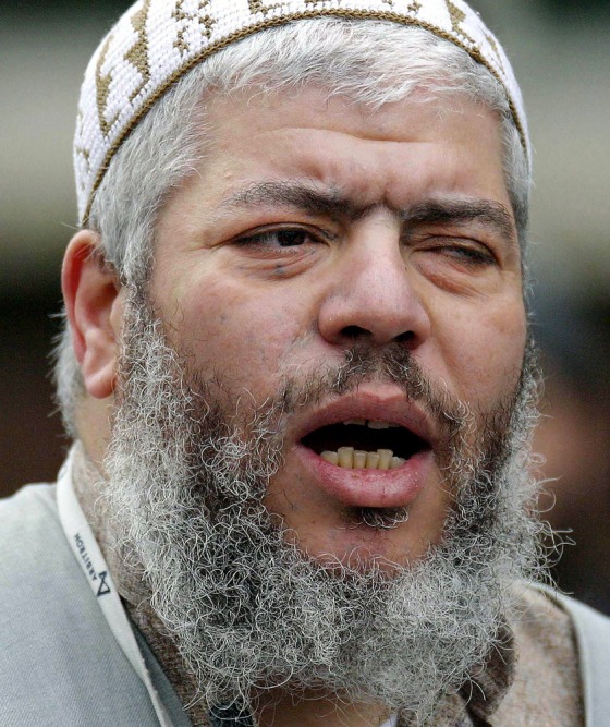 FILE PHOTO OF MUSLIM CLERIC SHEIKH ABU HAMZA LEADING PRAYERS OUTSIDE NORTH LONDON MOSQUE