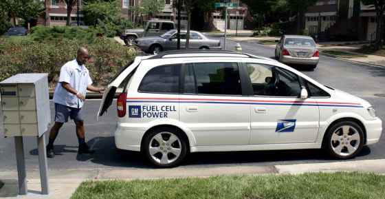 US POSTAL SERVICE USES FUEL CELL VEHICLE