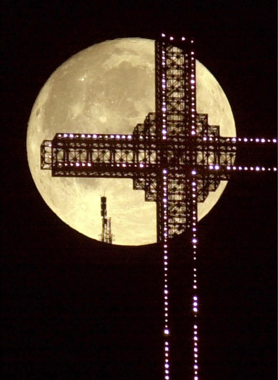 MACEDONIA MILLENNIUM CROSS