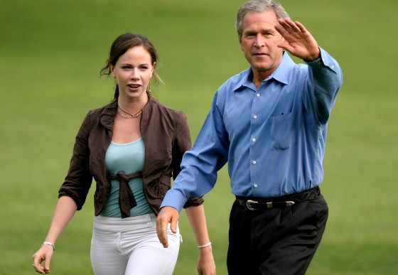 U.S. PRESIDENT GEORGE W. BUSH RETURNS TO THE WHITE HOUSE