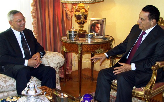 Egypt's President Hosni Mubarak, right, talks with U.S. Secretary of State Colin Powell during a meeting in Cairo, Egypt, on Wednesday.
