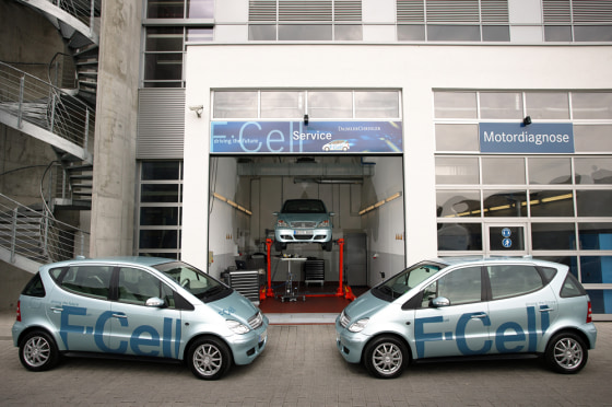 DaimlerChrysler's fuel cell push includes opening Europe's first service station for the vehicles. Opened last June, the Berlin outlet works on test vehicles for now.