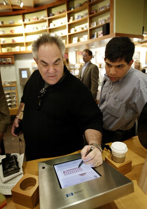 Starbucks and HP Open Custom CD's Bar