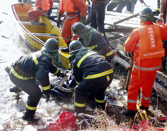 53 Reported Dead After Plane Plunges In To Icy Lake