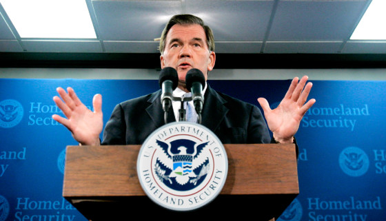 Homeland Security Secretary Tom Ridge announces his resignation
