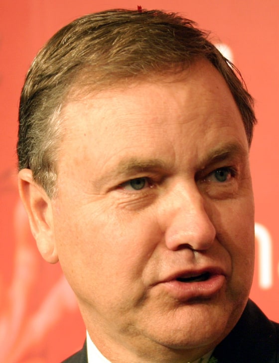 Wal-Mart CEO Lee Scott speaks at the opening ceremony of a retail research centre in Beijing