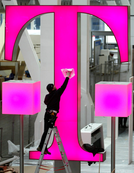 TELEKOM LOGO