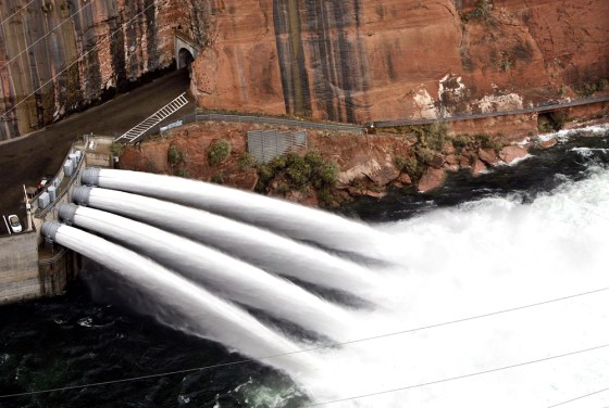 GLEN CANYON DAM