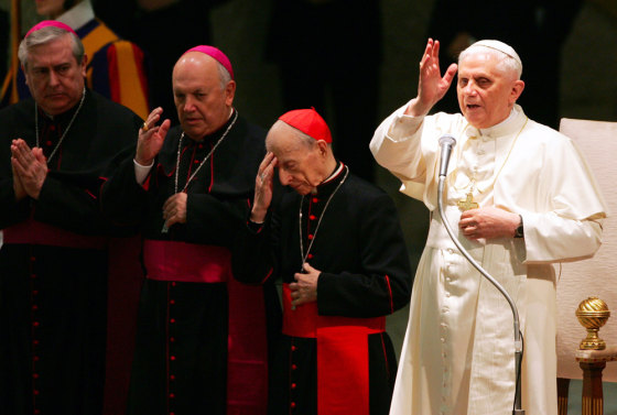 Pope Benedict XVI blesses international journalists in Vatican City