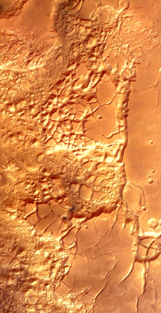 Aureum Chaos is located in the eastern part of Valles Marineris, southwest of the impact crater Aram Chaos. This is an example of the chaotic terrain contained in this part of the Valles Marineris.