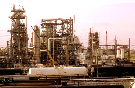 Valero Energy Agrees To Buy Rival Premcor For $6.9 Billion