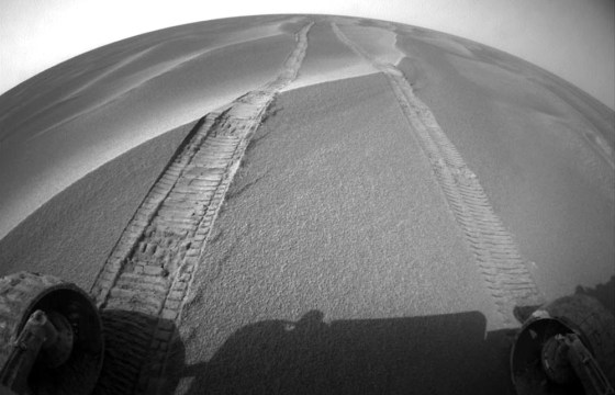 NASA's Opportunity rover takes a wide-angle look at its surroundings amid the drifts of Meridiani Planum after rolling out of a sand trap.