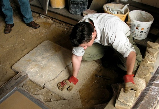 British and American researchers begin work to remove a small part of Elizabeth Gosnold Tilney's skeleton from beneath the floor of All Saints Church in the English village of Shelley, 60 miles northeast of London.
