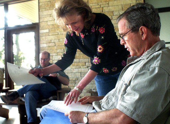 (FILES) This 06 August, 2001 file photo